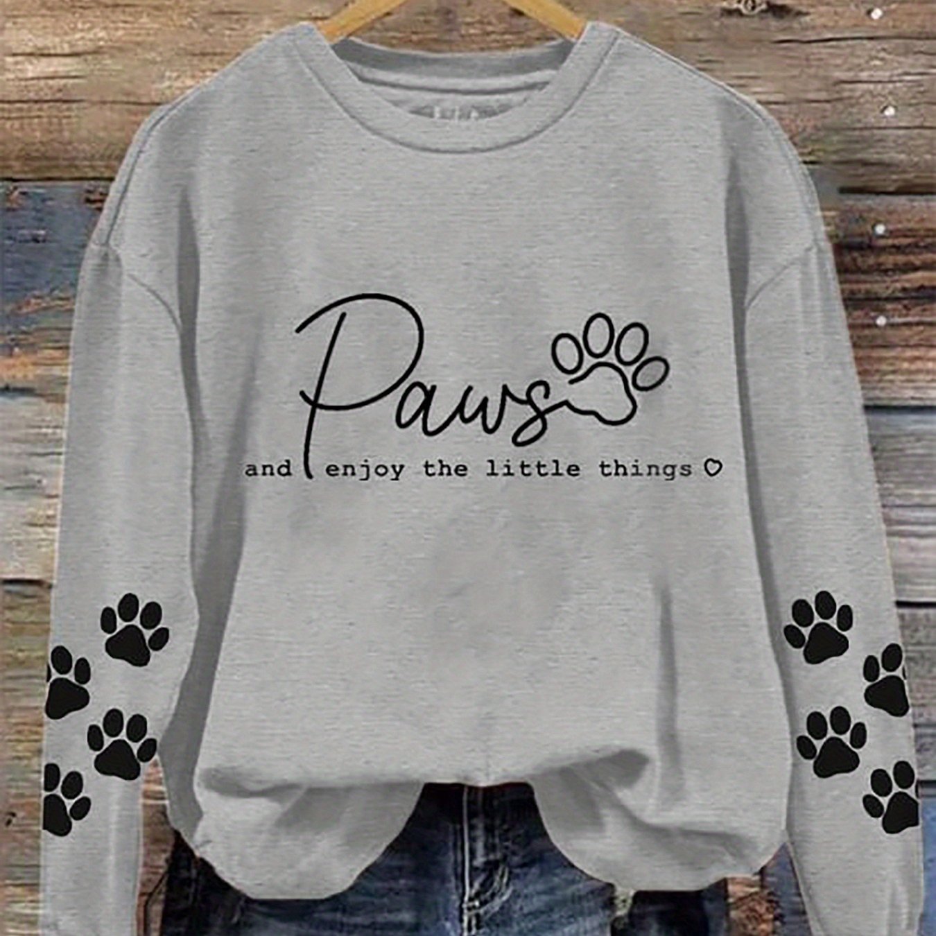 Cozy Paw Print Crew Neck Sweatshirt for Women Casual Long Sleeve Pullover for Fall and Winter